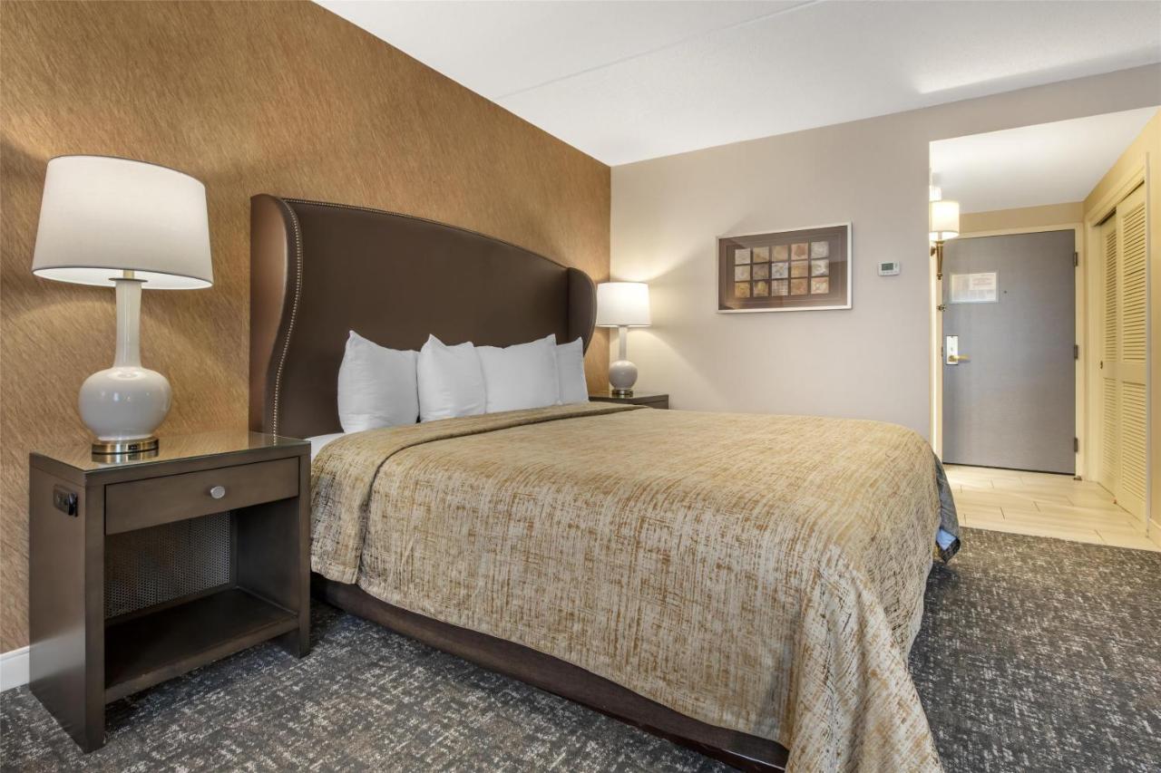 King Room with Sofa Bed - Non Smoking at Best Western Plus The Normandy Inn & Suites