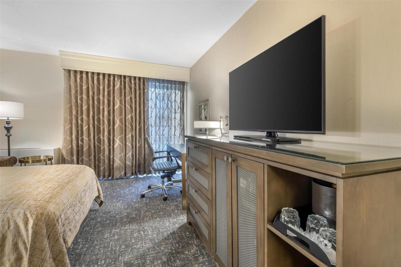  | Best Western Plus The Normandy Inn & Suites