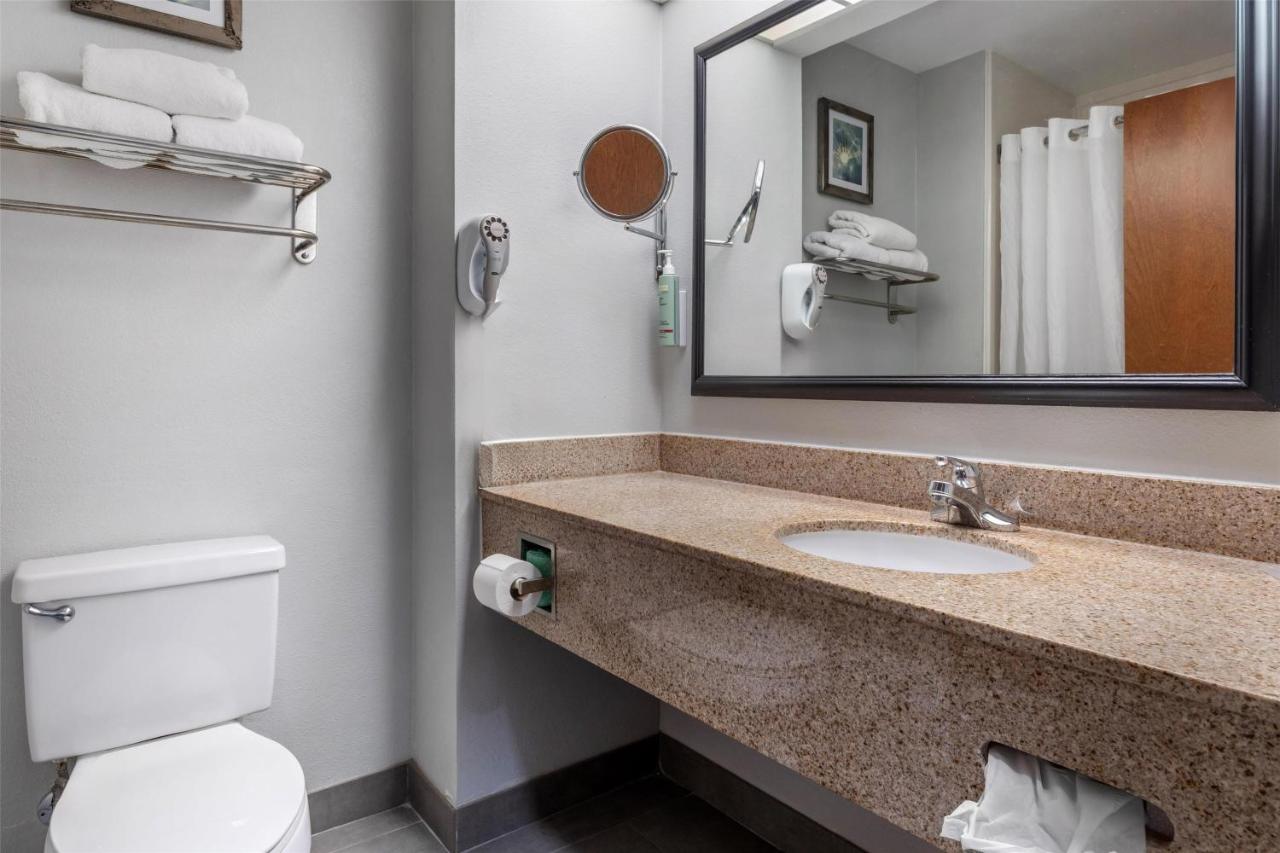 | Best Western Executive Inn