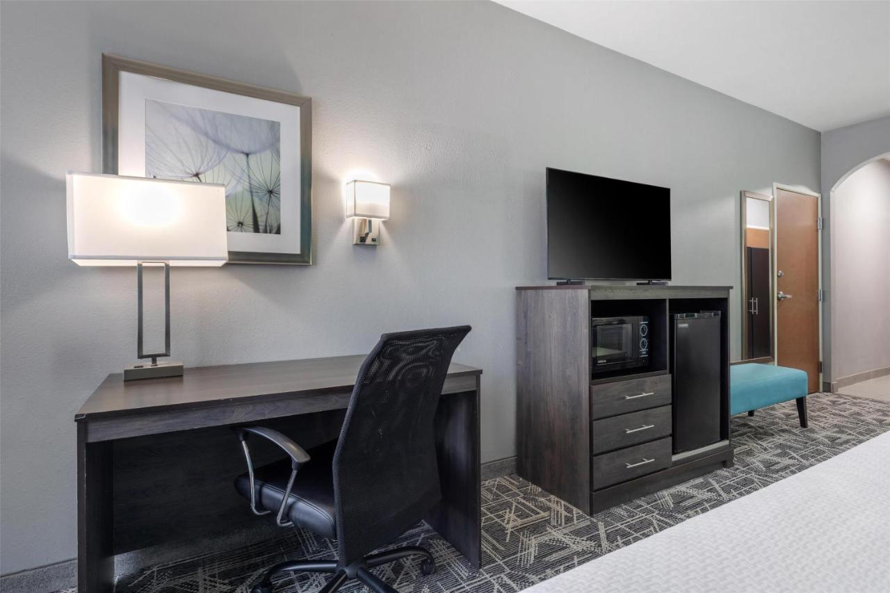 | Best Western Executive Inn