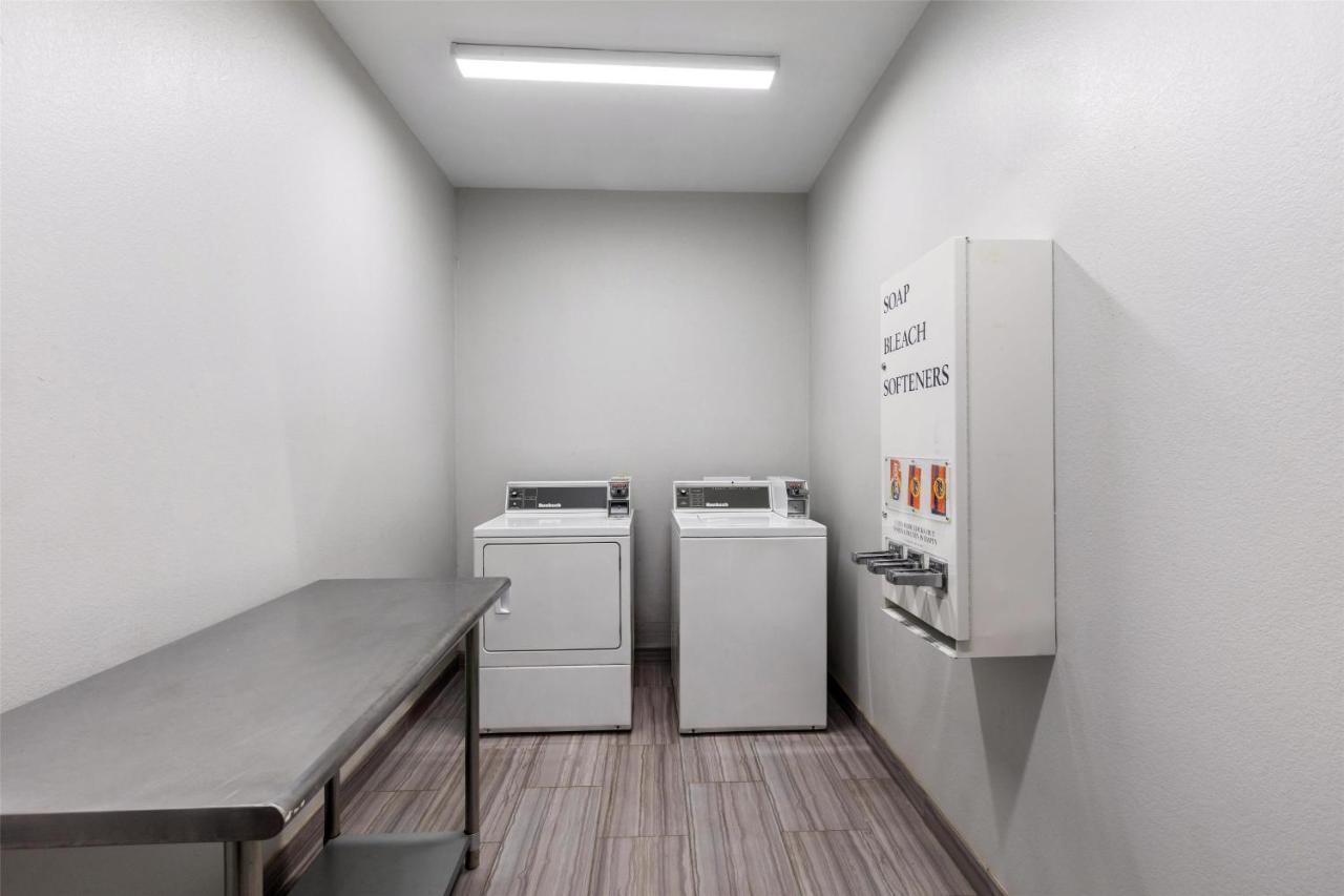 | Best Western Executive Inn