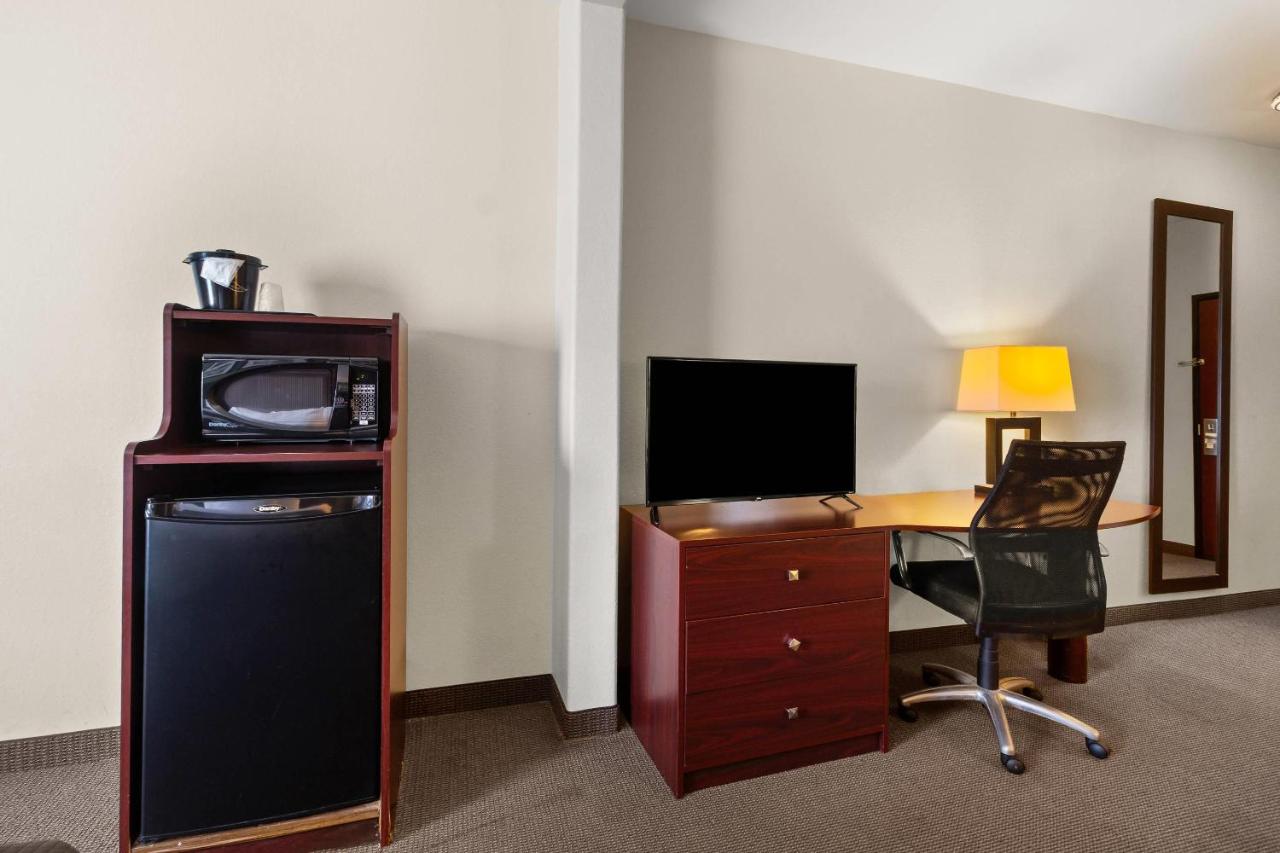 King Suite with Sofa Bed - Non Smoking at Sleep Inn & Suites Bush Intercontinental - IAH East
