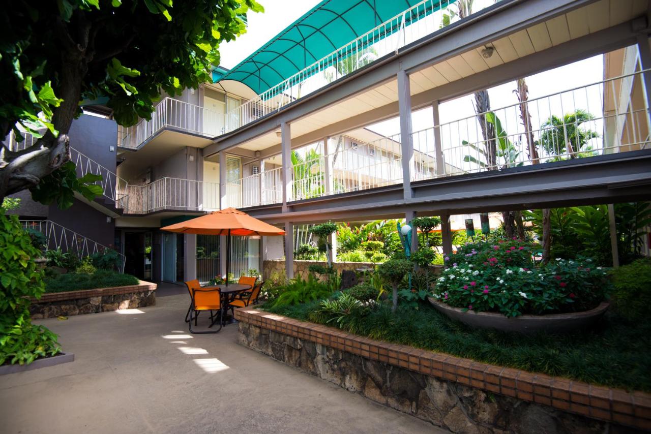 | Pacific Marina Inn