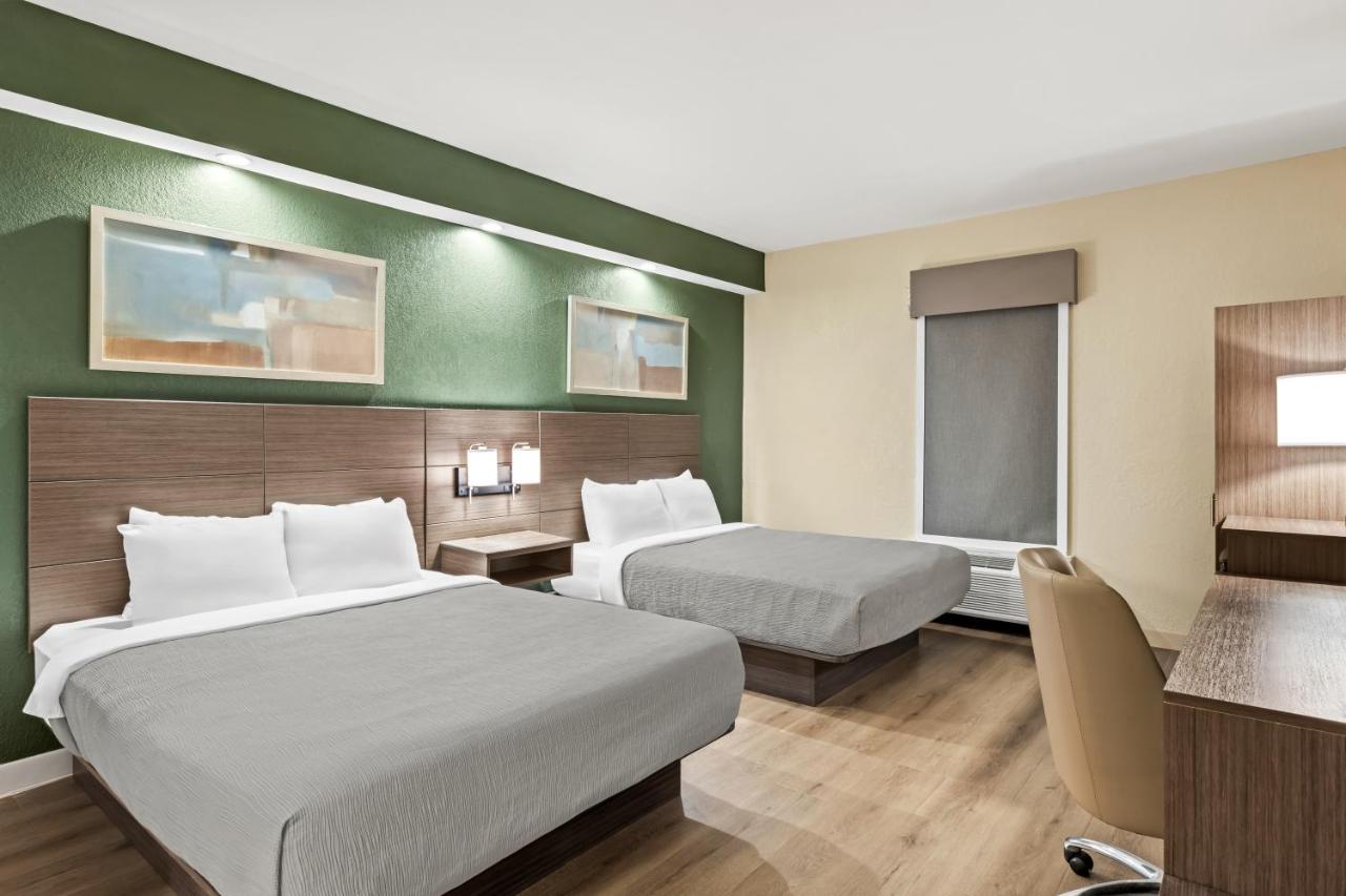 Queen Room with Two Queen Beds - Accessible/Non-Smoking  at Quality Inn Pooler - Savannah I-95