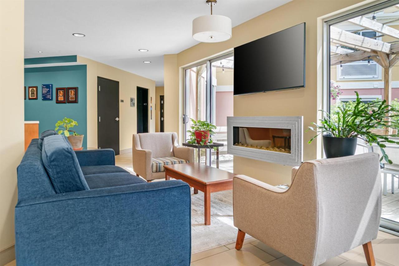 | Best Western Plus Traverse City