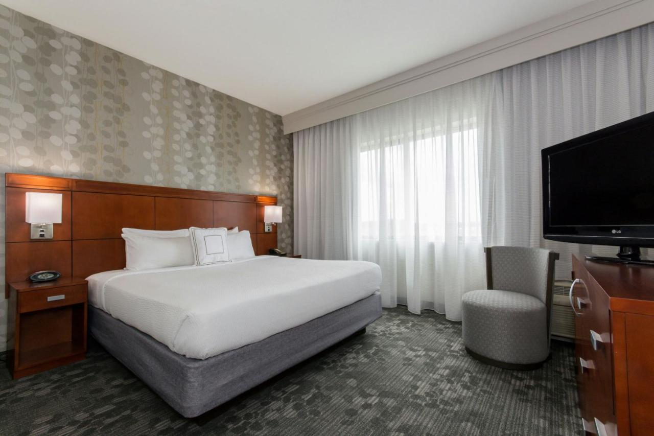  | Courtyard Charlotte Concord