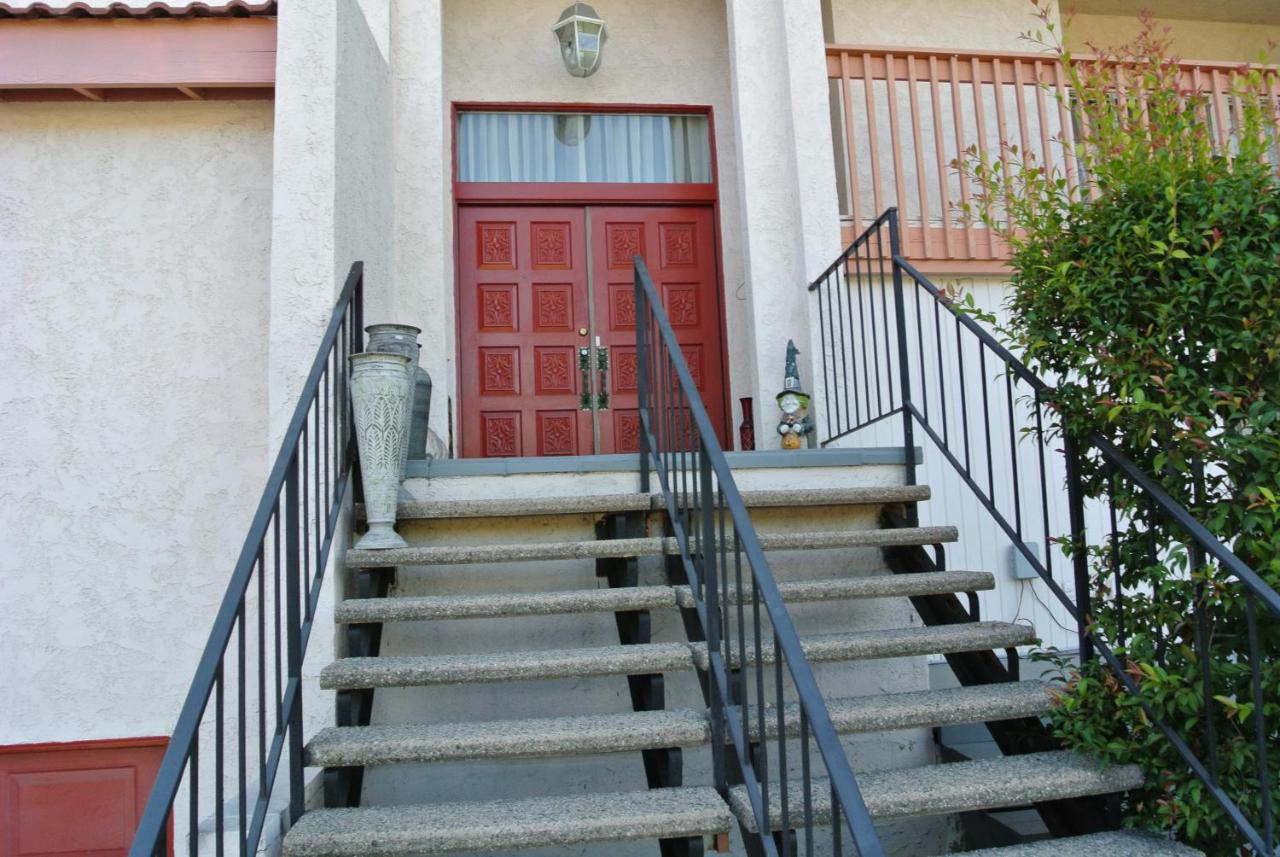  | Mini Mansion in Hollywood Hills