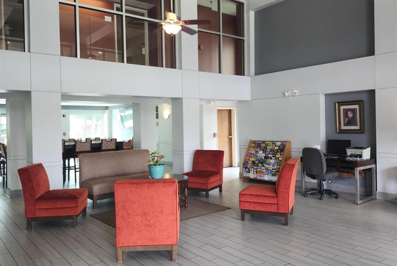 | Ramada by Wyndham Luling