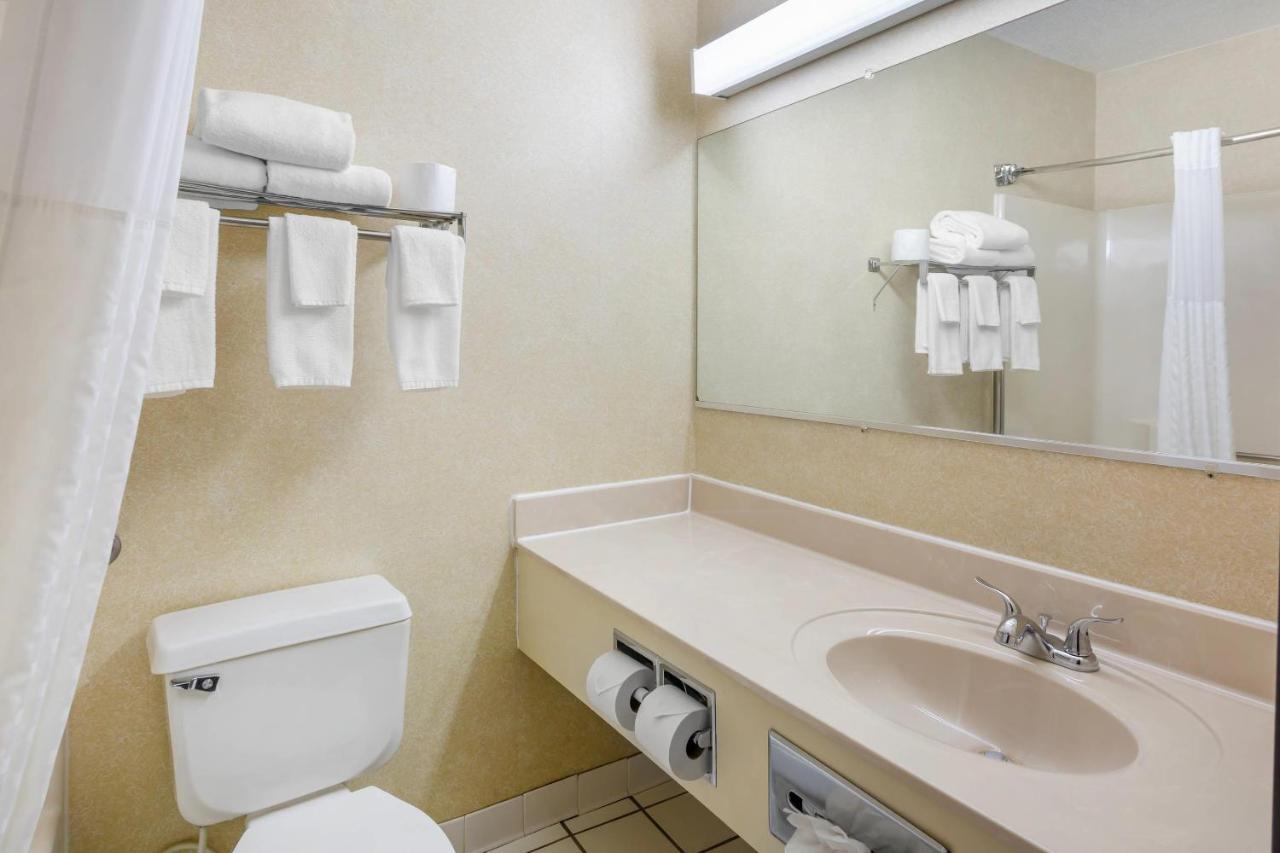 | Quality Inn Columbia Mall