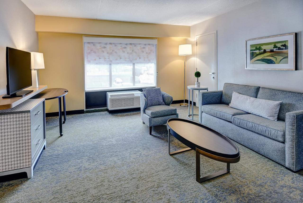 | Holiday Inn East Windsor, an IHG Hotel