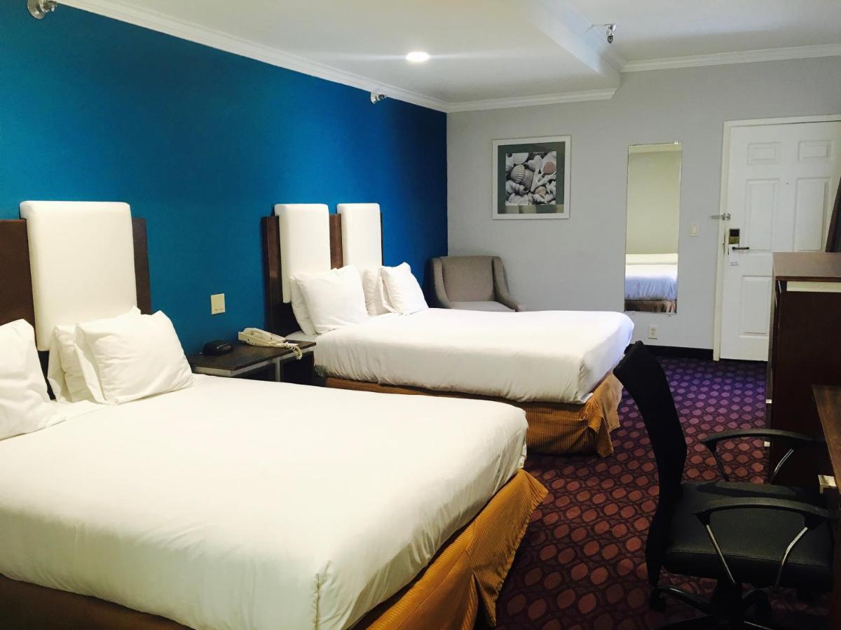 Queen Room with Two Queen Beds - Non-Smoking at Hotel Pacific Manhattan Beach