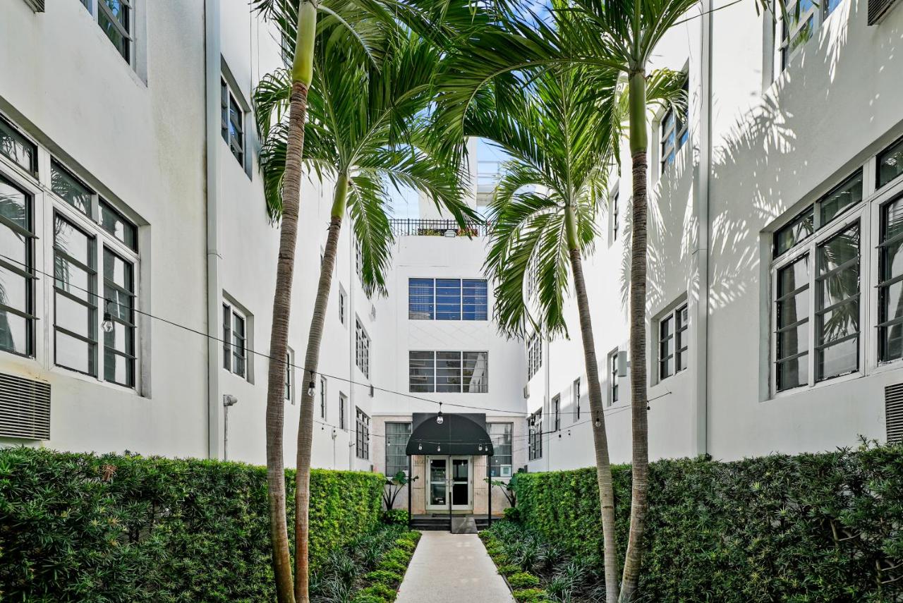 | Lincoln Arms Suites