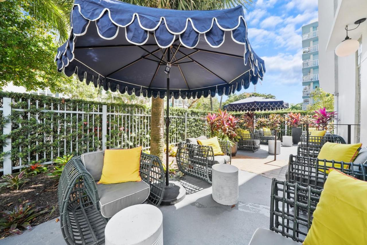 | Lincoln Arms Suites