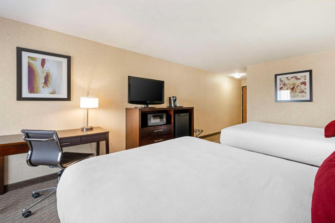 | Best Western Plus Howe Inn