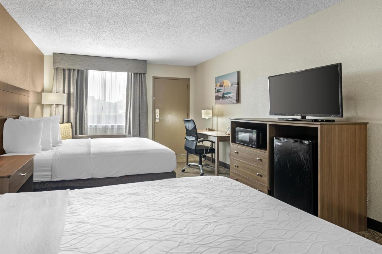 Queen Room with Two Queen Beds - Non-Smoking at Best Western Center Inn