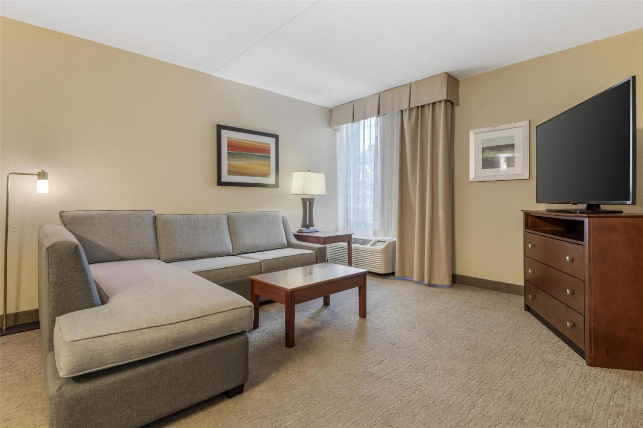 Suite with Two Queen Beds and Communication Assistance at Best Western Fairmont