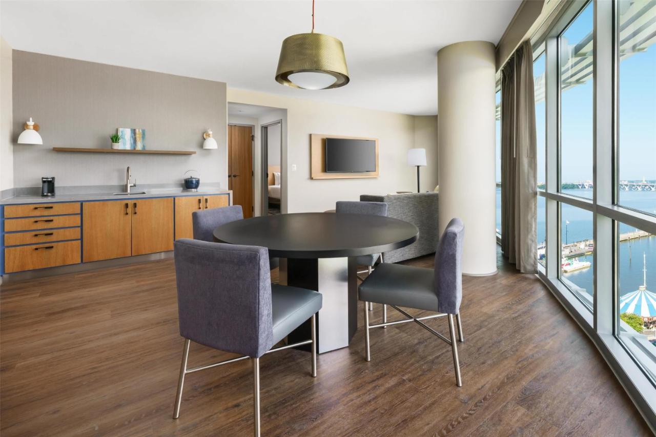 | Hyatt Place National Harbor
