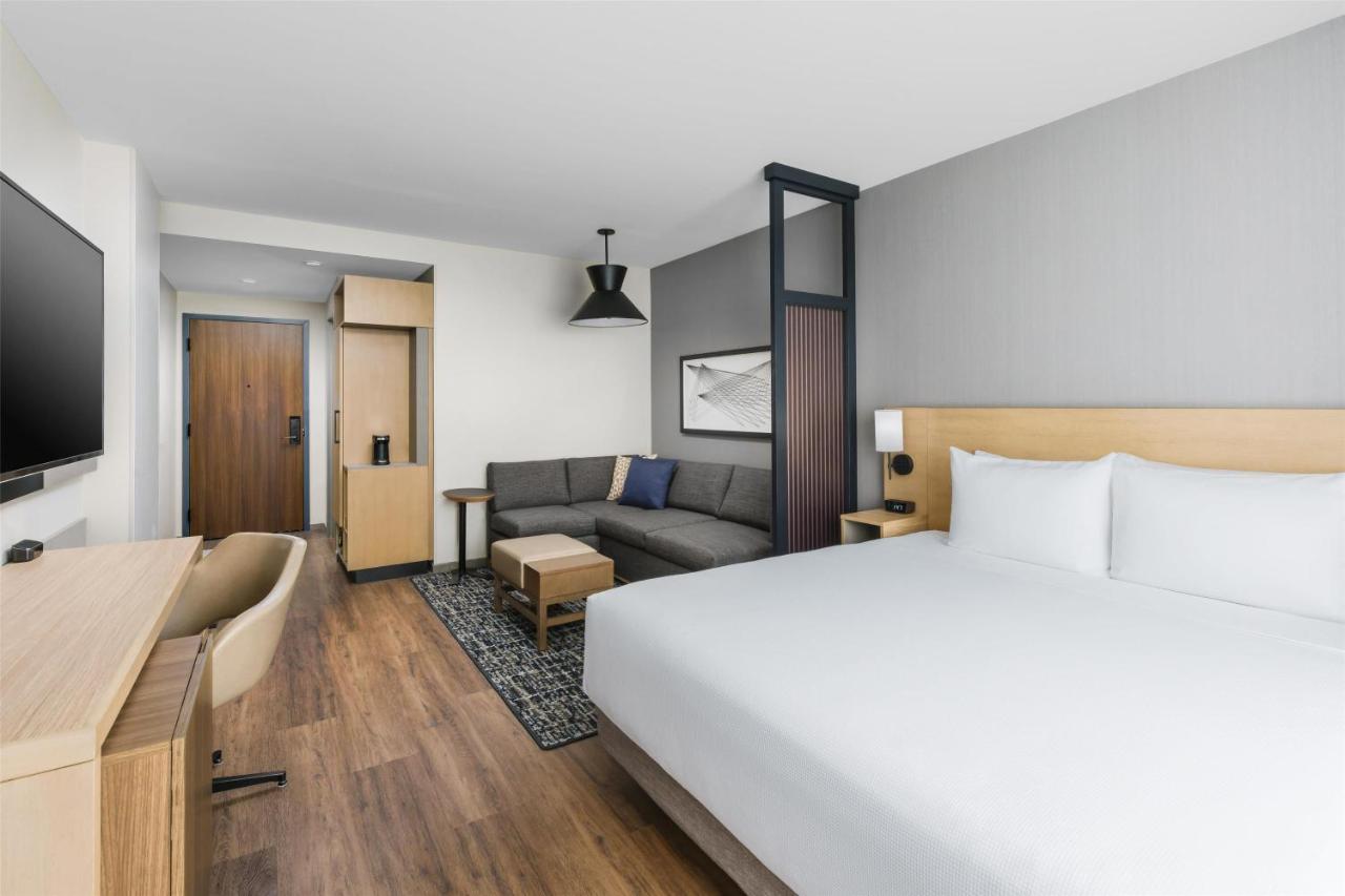 | Hyatt Place National Harbor