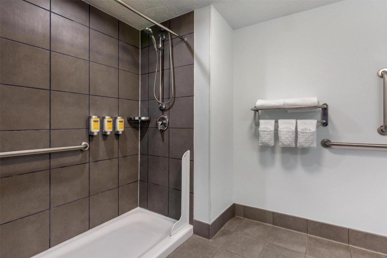 | Best Western Plus Gallup Inn & Suites