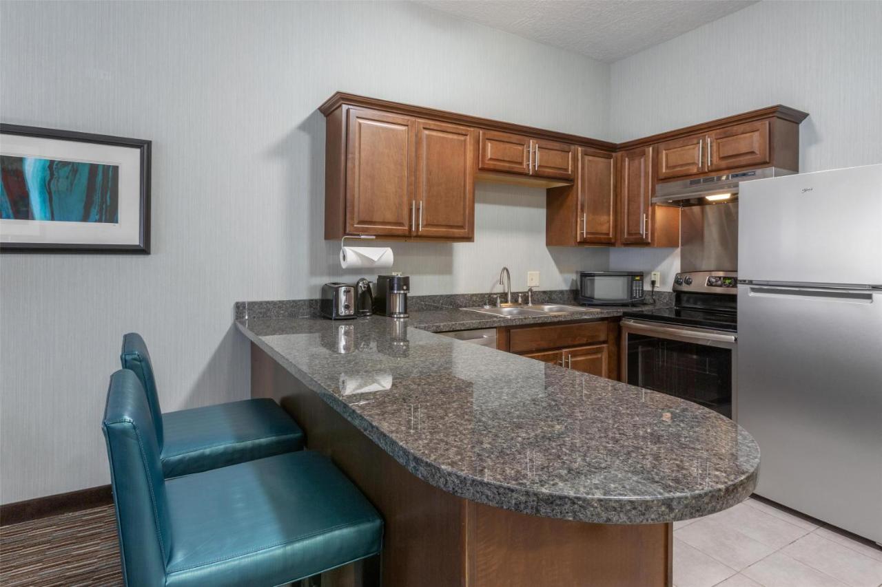 | Best Western Plus Gallup Inn & Suites