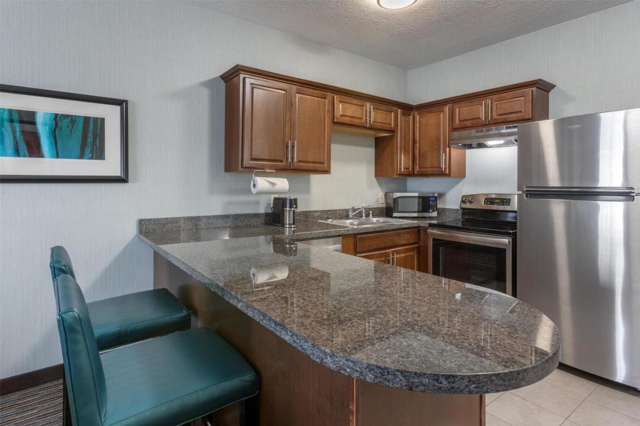 King Suite with Kitchen at Best Western Plus Gallup Inn & Suites