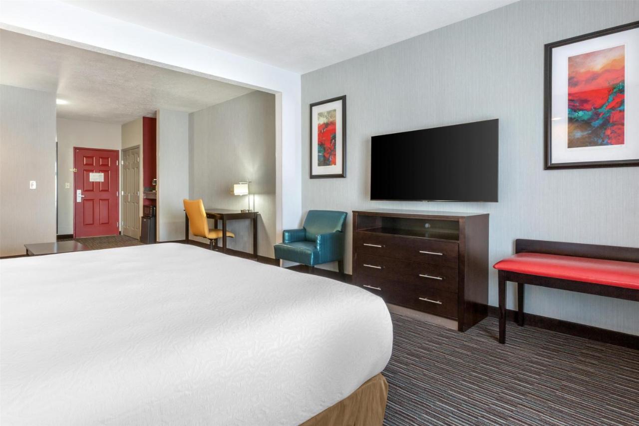 King Suite at Best Western Plus Gallup Inn & Suites