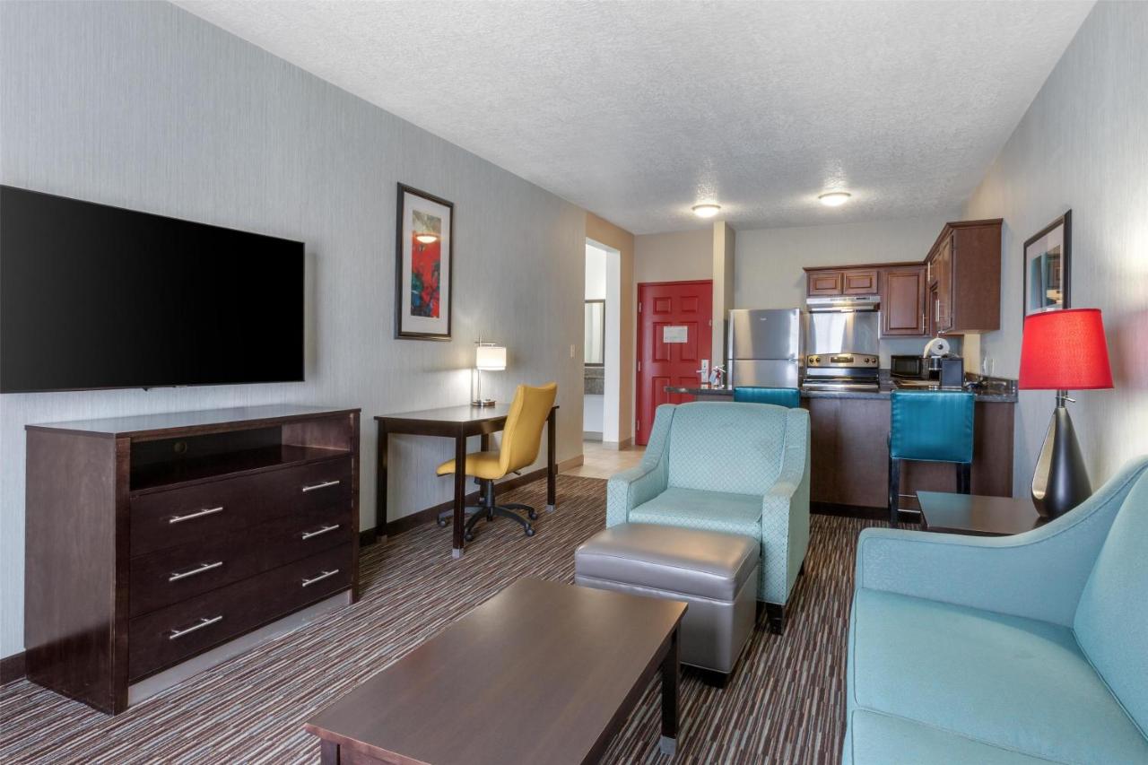 | Best Western Plus Gallup Inn & Suites
