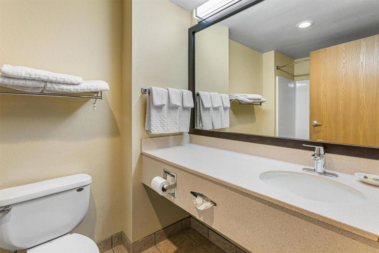 Queen Room with Two Queen Beds at Best Western Plus Ruidoso Inn