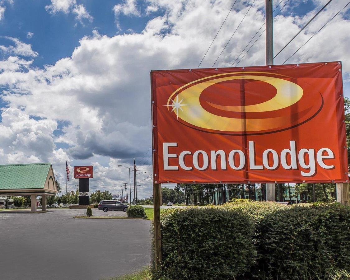 Queen Room with Two Queen Beds - Smoking at Econo Lodge Decatur South