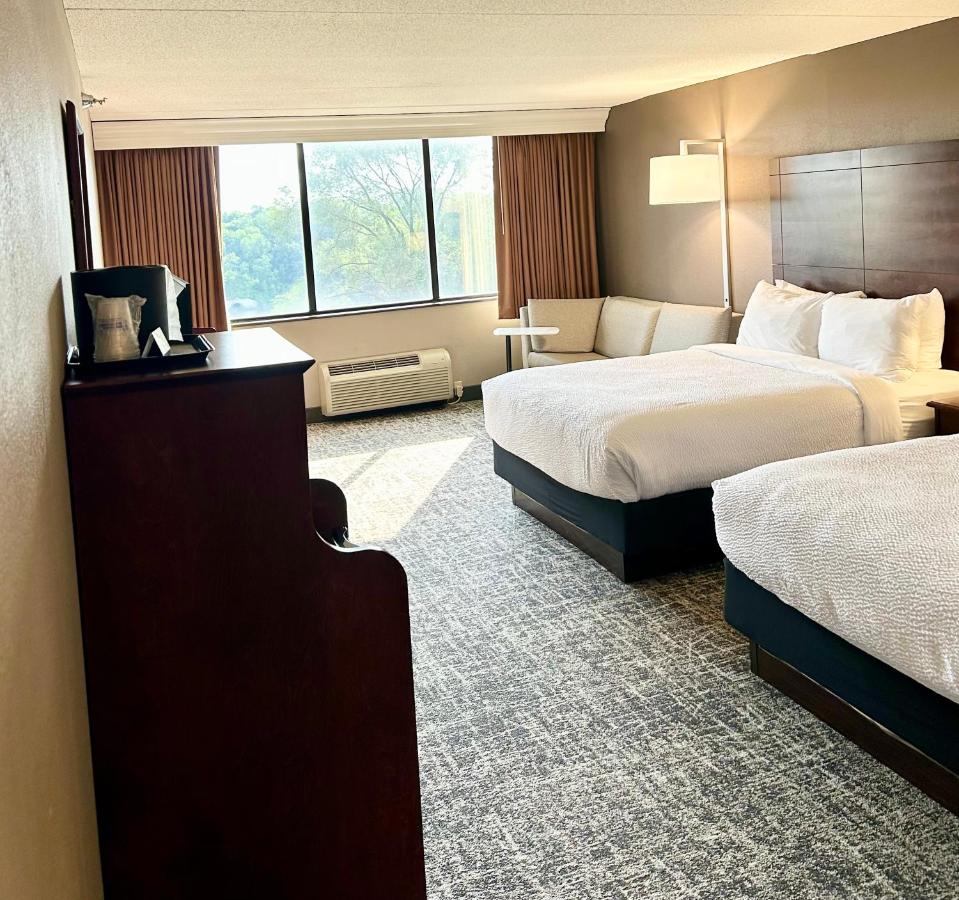 Queen Studio with Two Queen Beds - Non-Smoking at Best Western Plus Kelly Inn