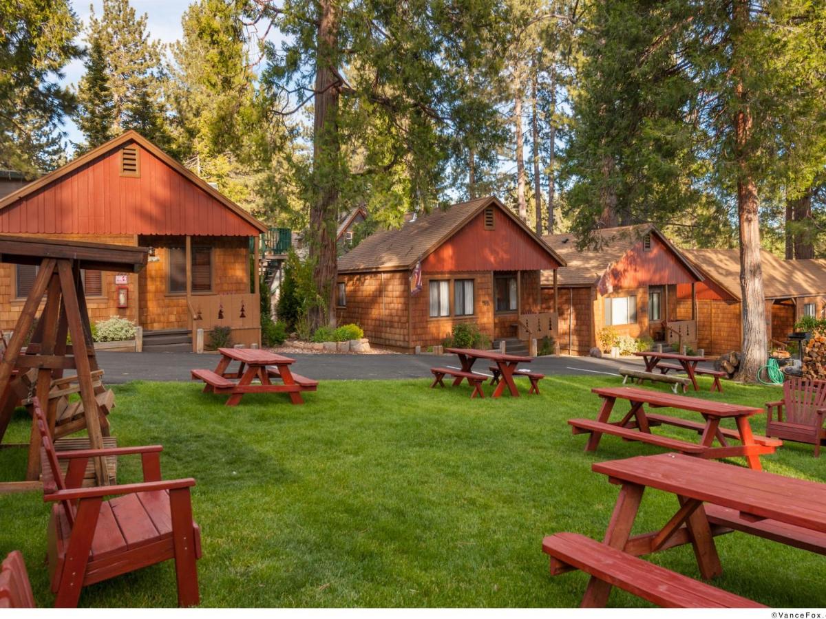 | Cedar Glen Lodge