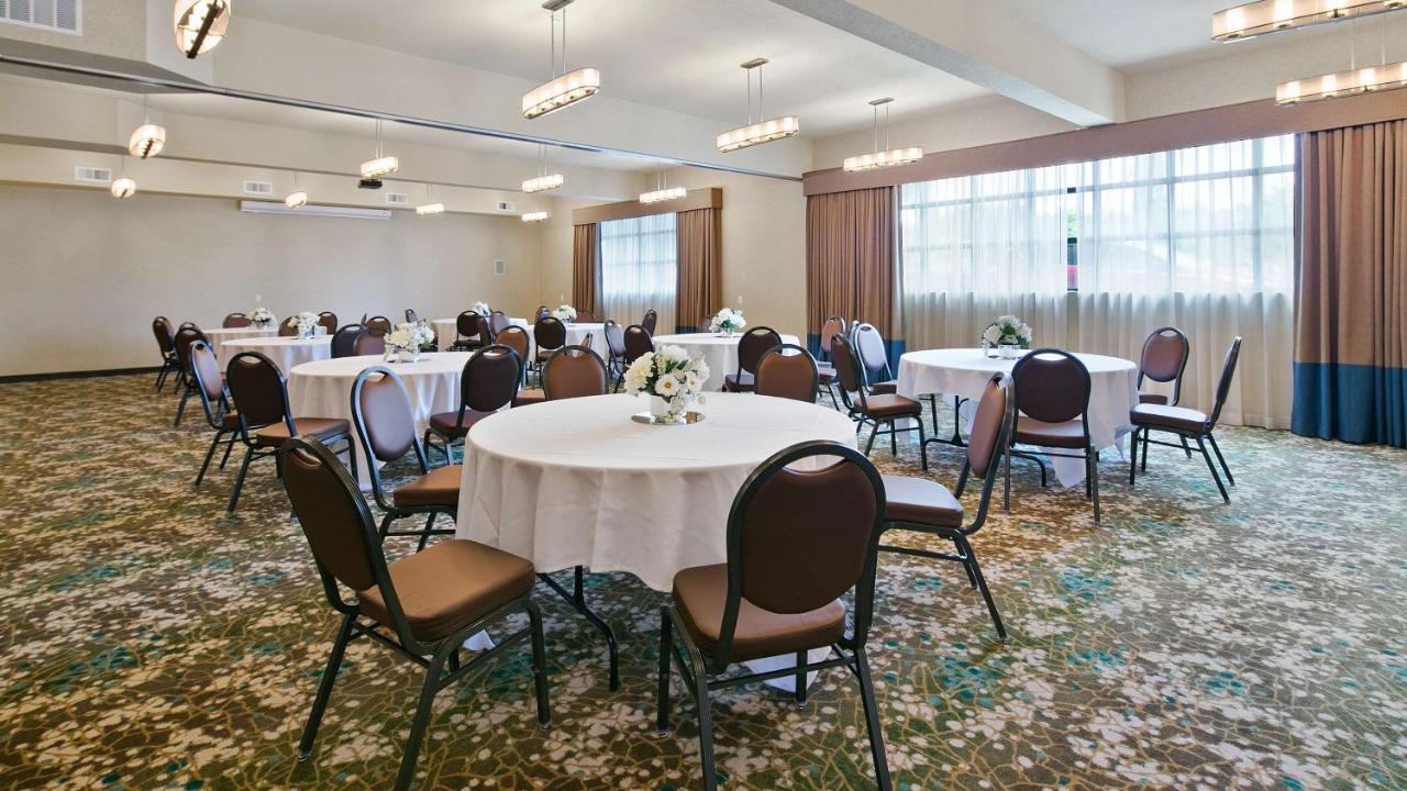 | Best Western Liberty Inn DuPont