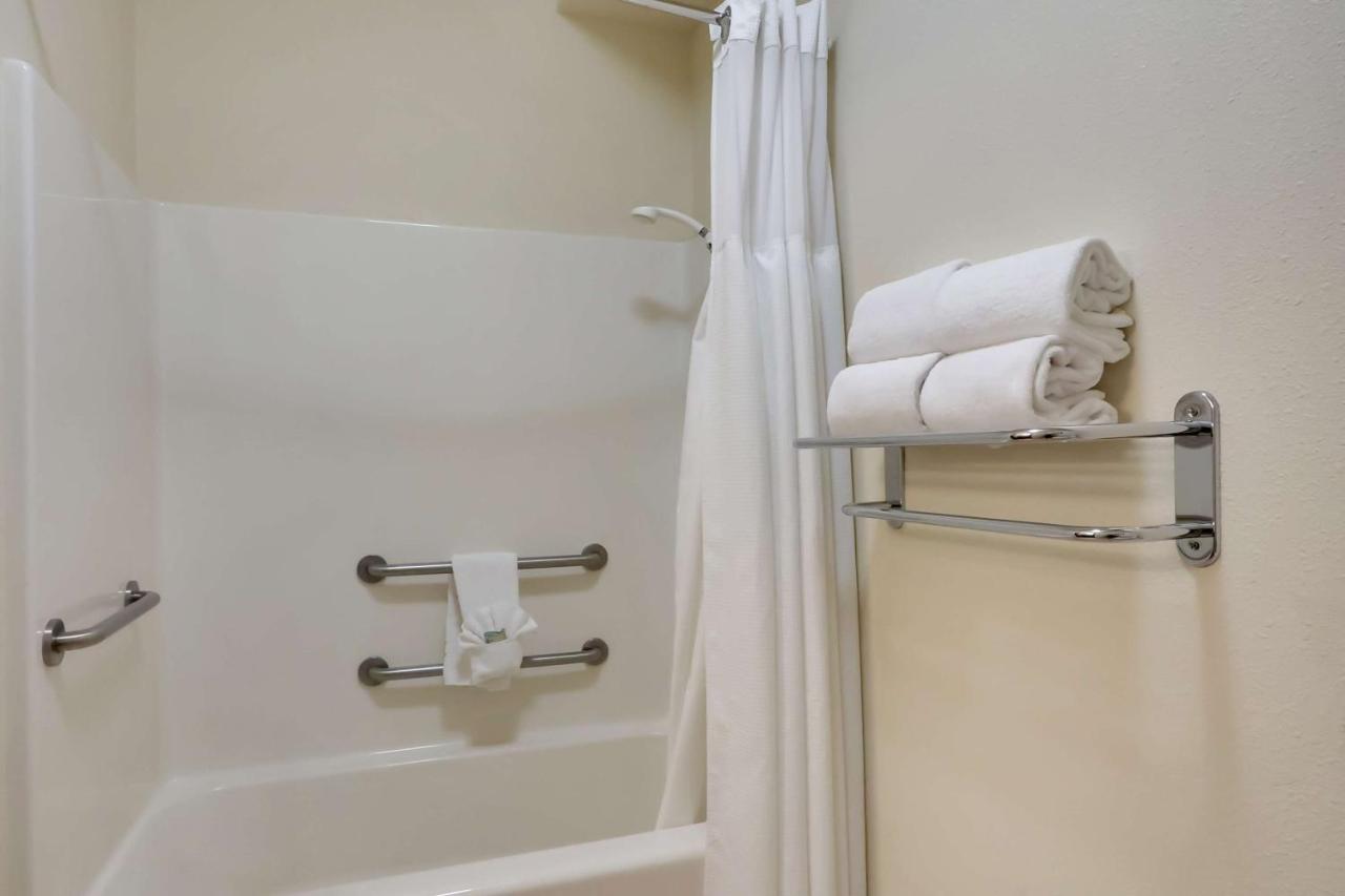 | Best Western Liberty Inn DuPont