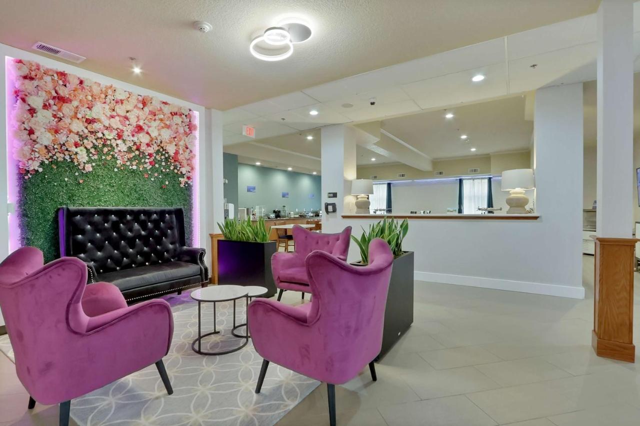 | Best Western Liberty Inn DuPont