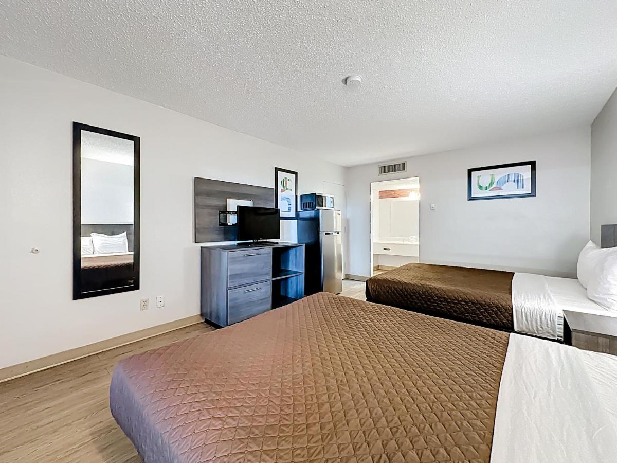  | Stayable Suites Jax West