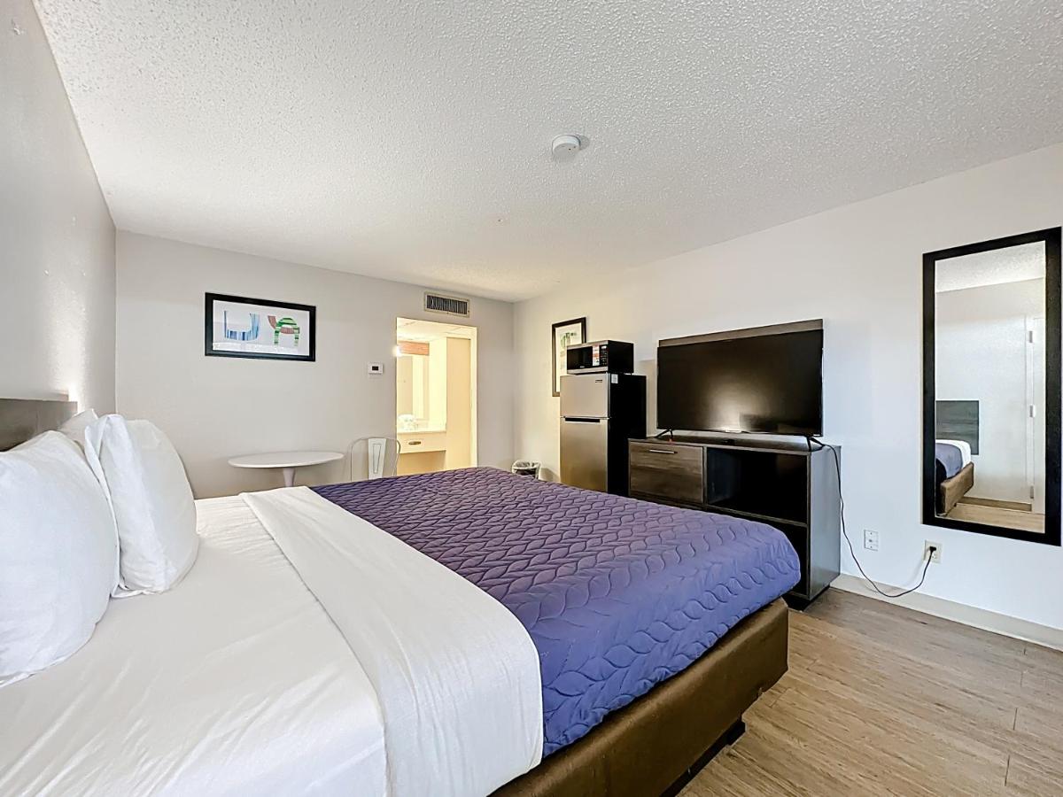  | Stayable Suites Jax West