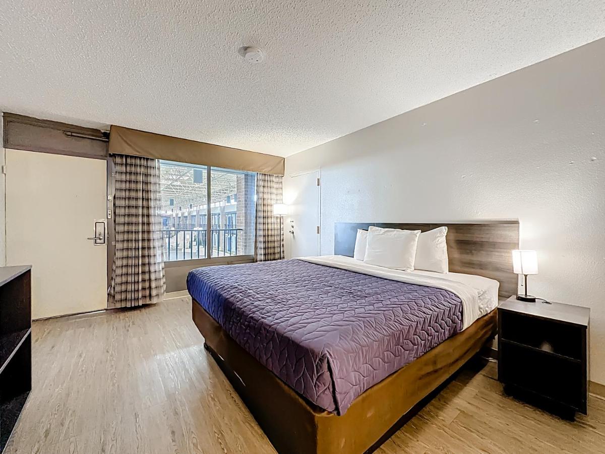  | Stayable Suites Jax West