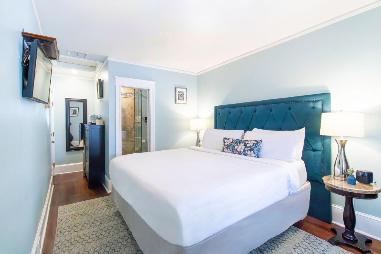| Hemingway House Bed and Breakfast