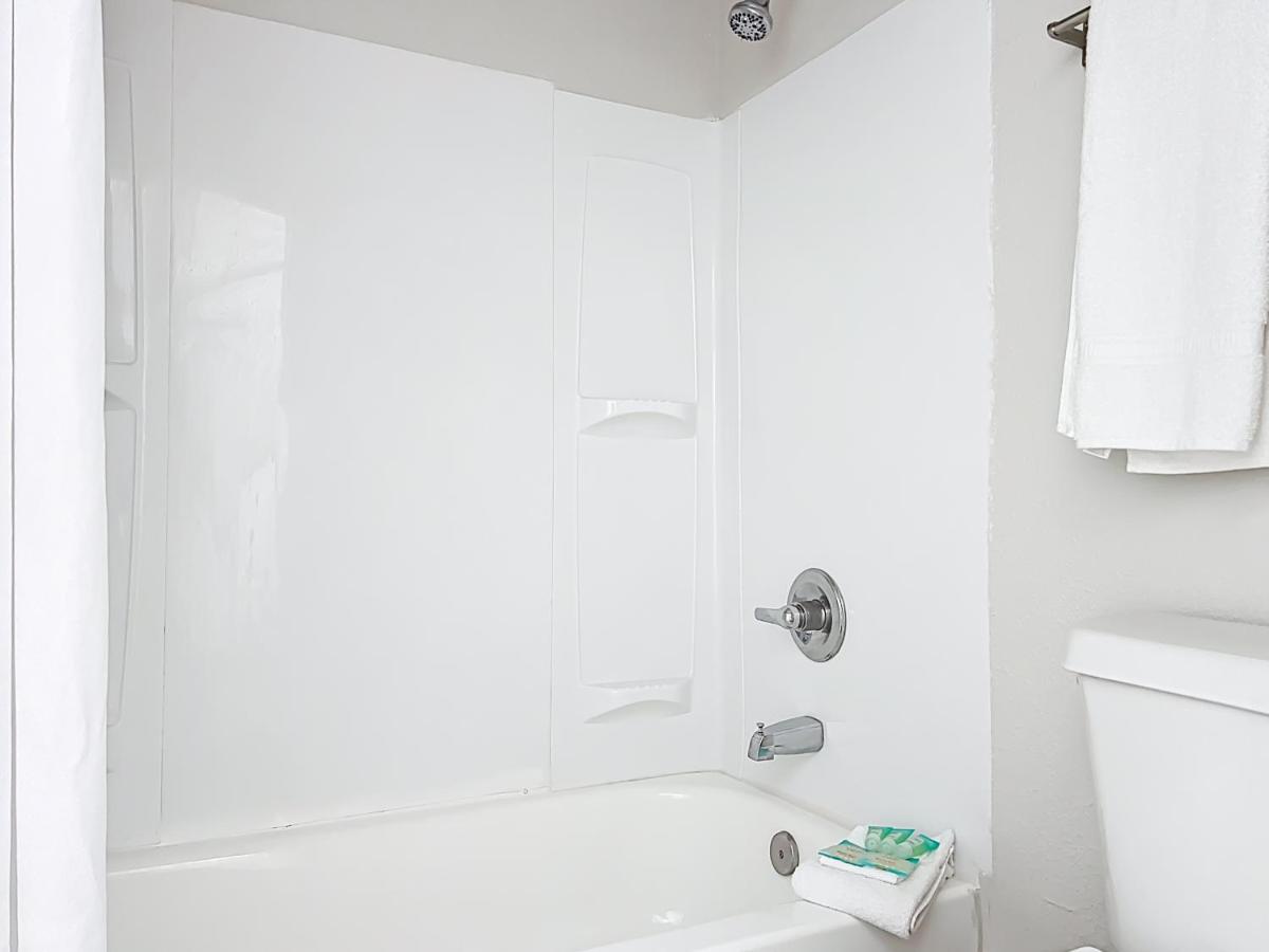  | Stayable Suites Lakeland