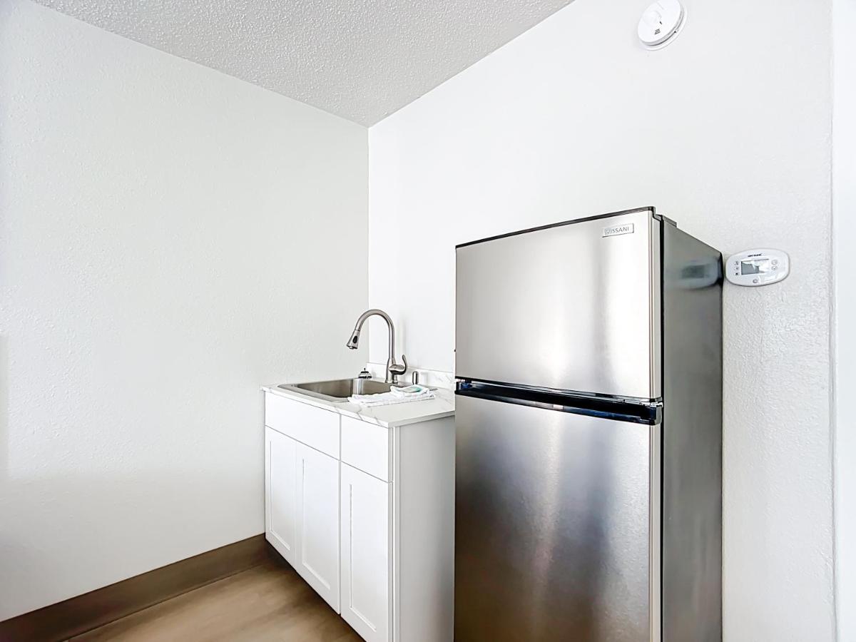  | Stayable Suites Lakeland