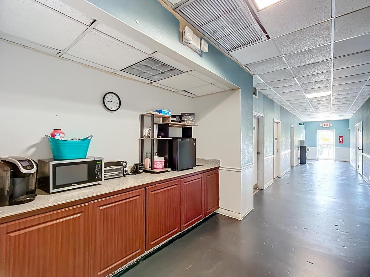  | Stayable Suites Lakeland