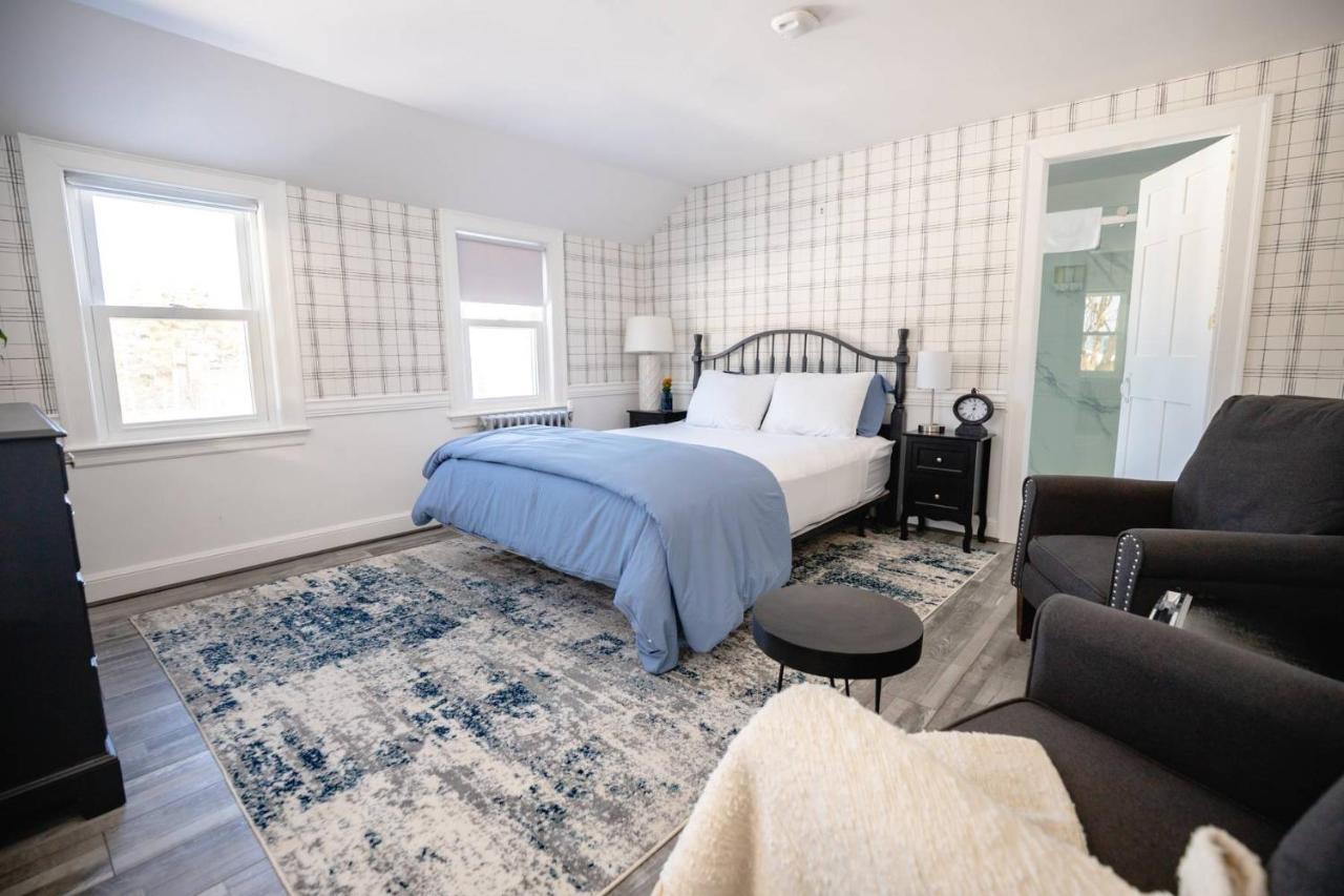 | Blue Bear inn