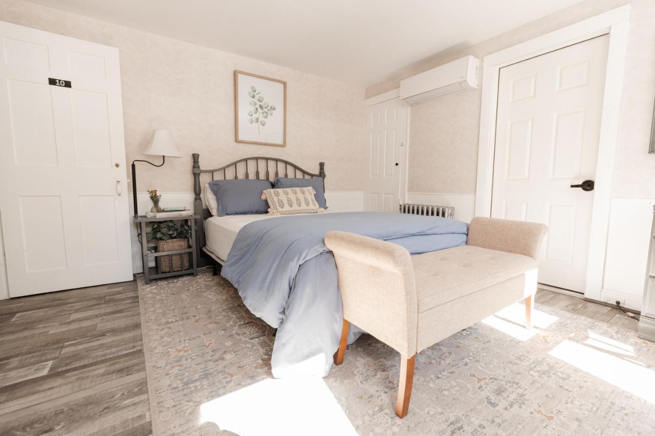 | Blue Bear inn