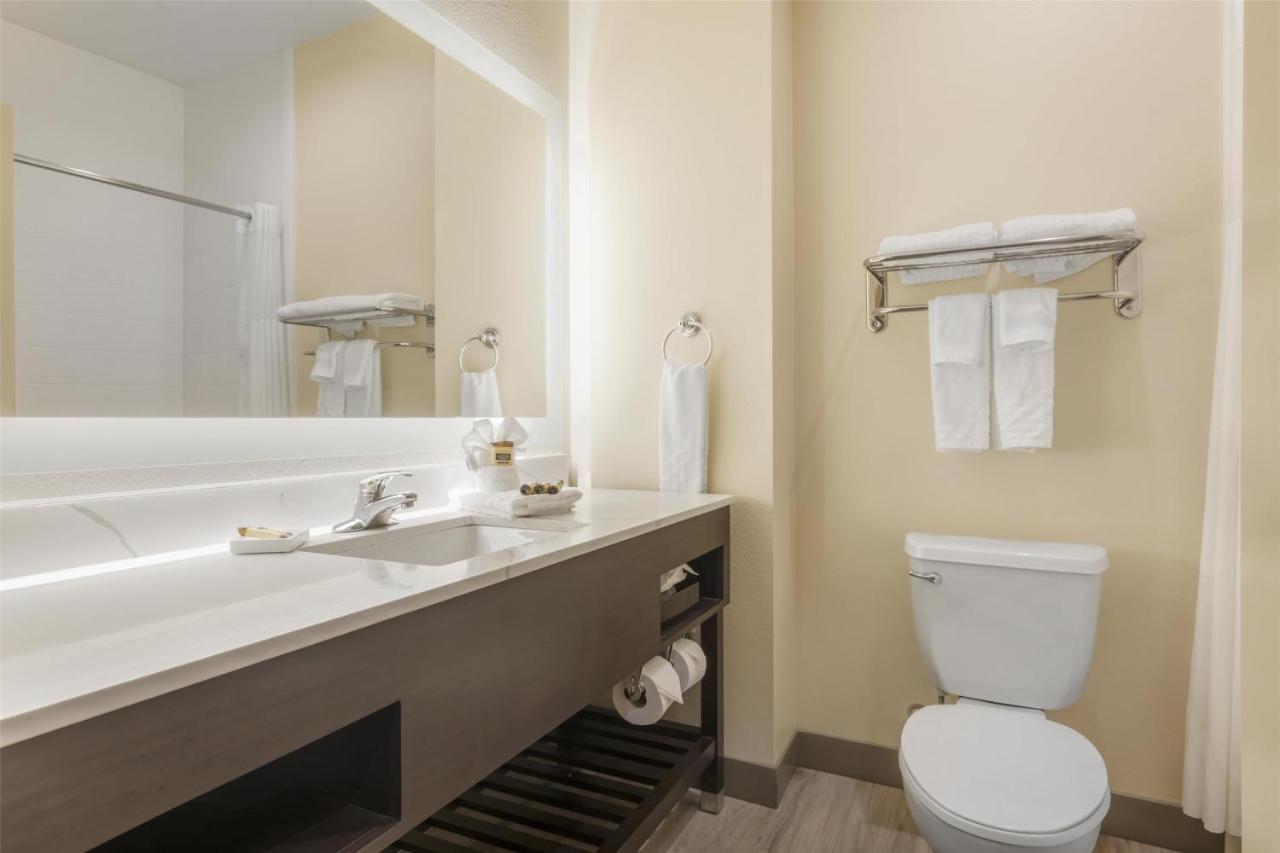 King Suite - Non-Smoking at Best Western Plus Monica Royale Inn & Suites