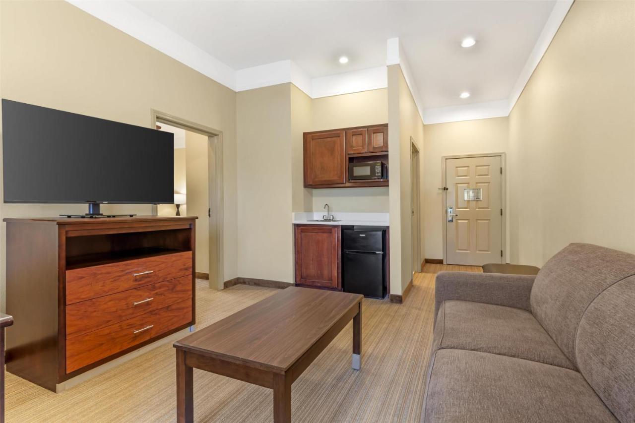King Suite with Sofa Bed - Non-Smoking at Best Western Plus Monica Royale Inn & Suites