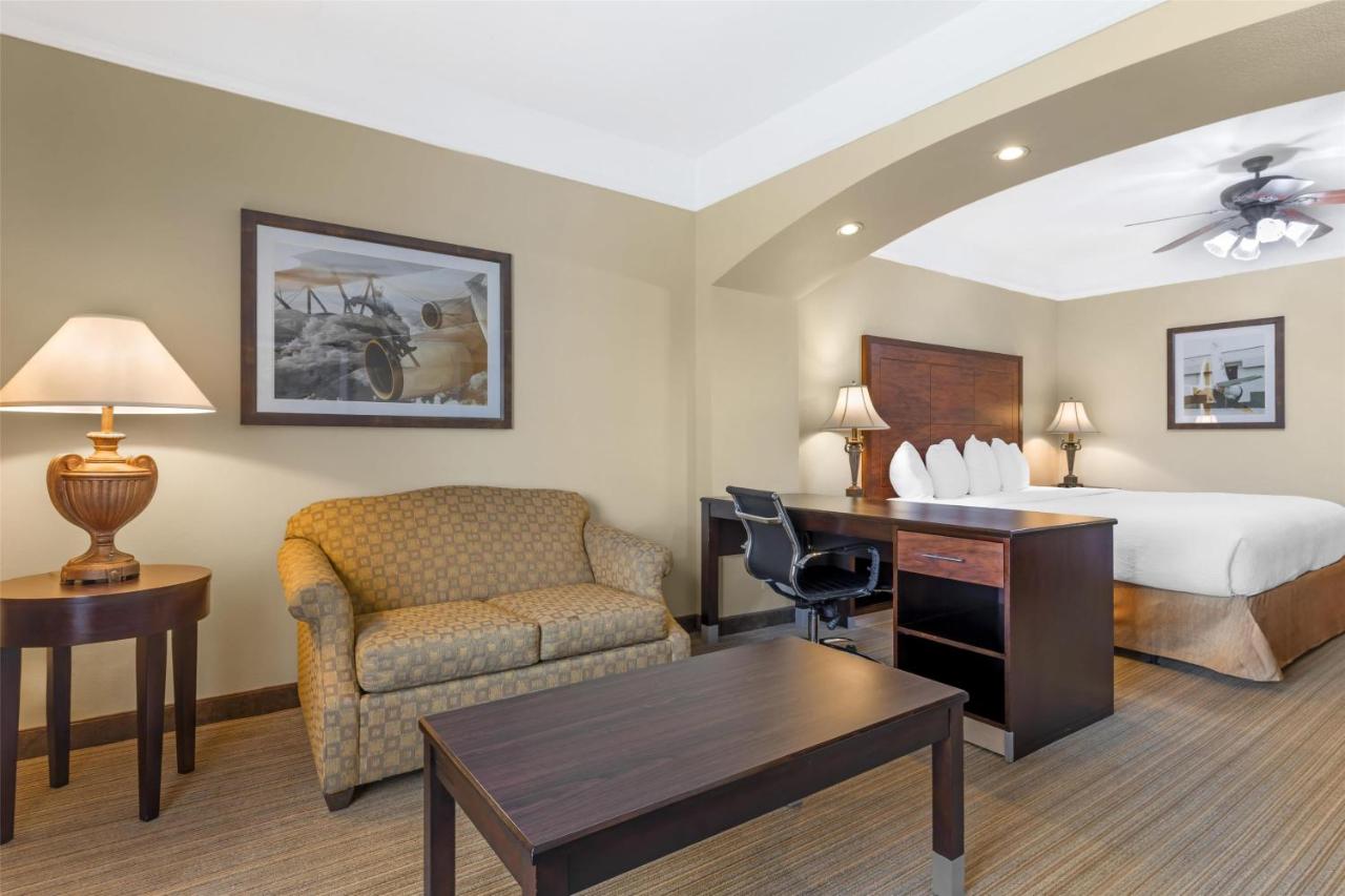 King Suite - Disability Access at Best Western Plus Monica Royale Inn & Suites