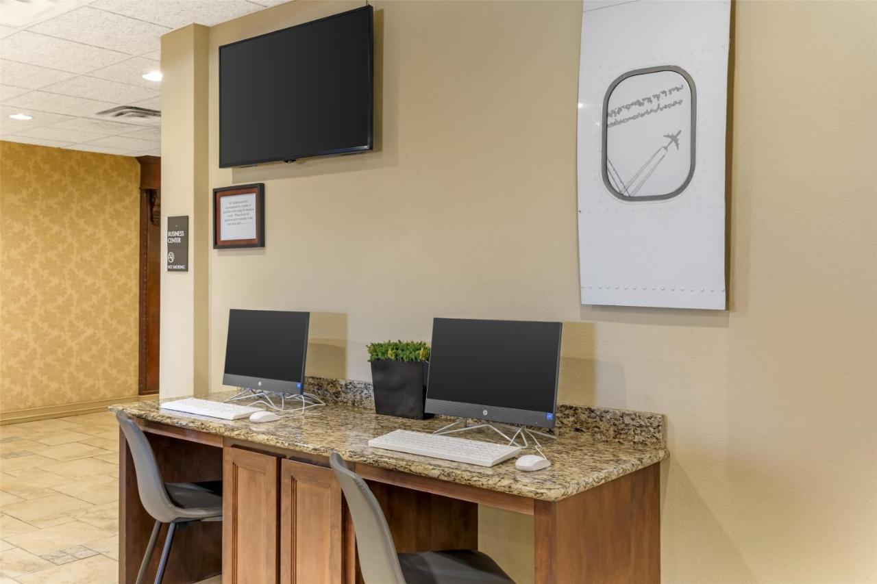 | Best Western Plus Monica Royale Inn & Suites