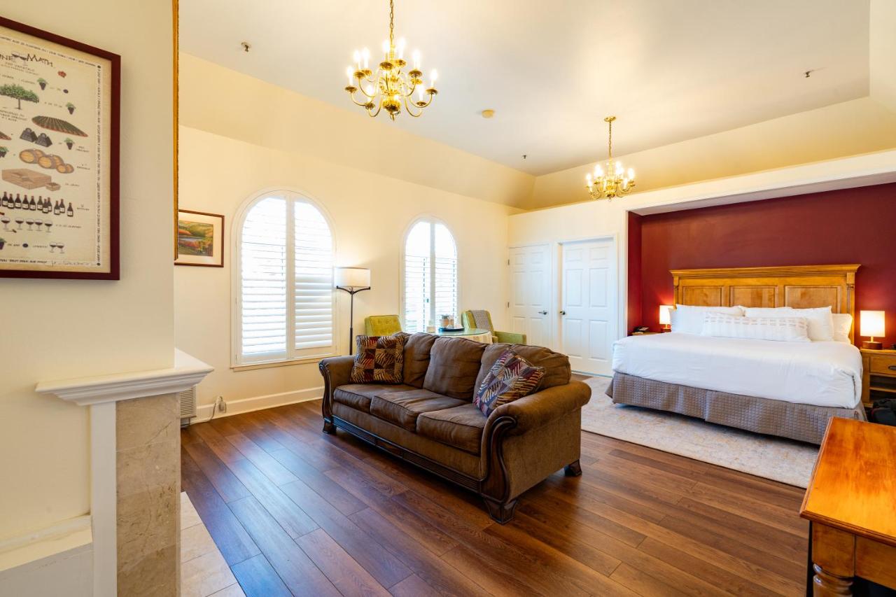 King Room at Elm House Inn