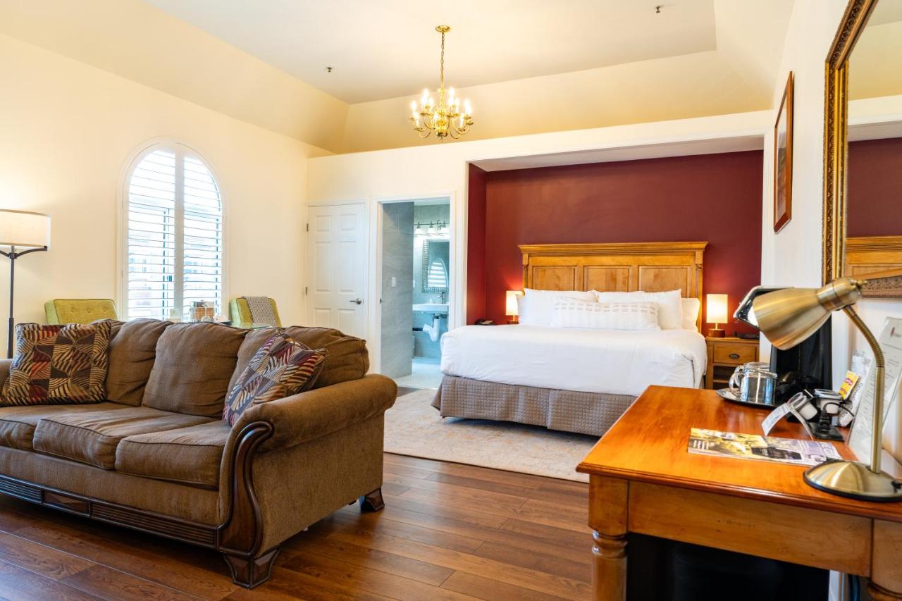 King Room at Elm House Inn