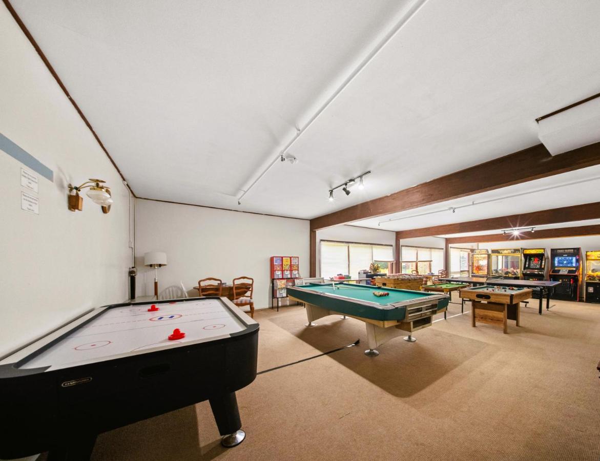  | Evergreen Valley Inn